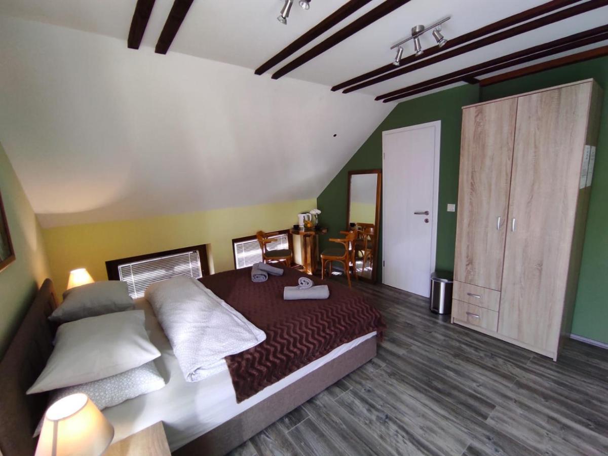רקוביצה Accommodation "Old Town Dreznik" מראה חיצוני תמונה