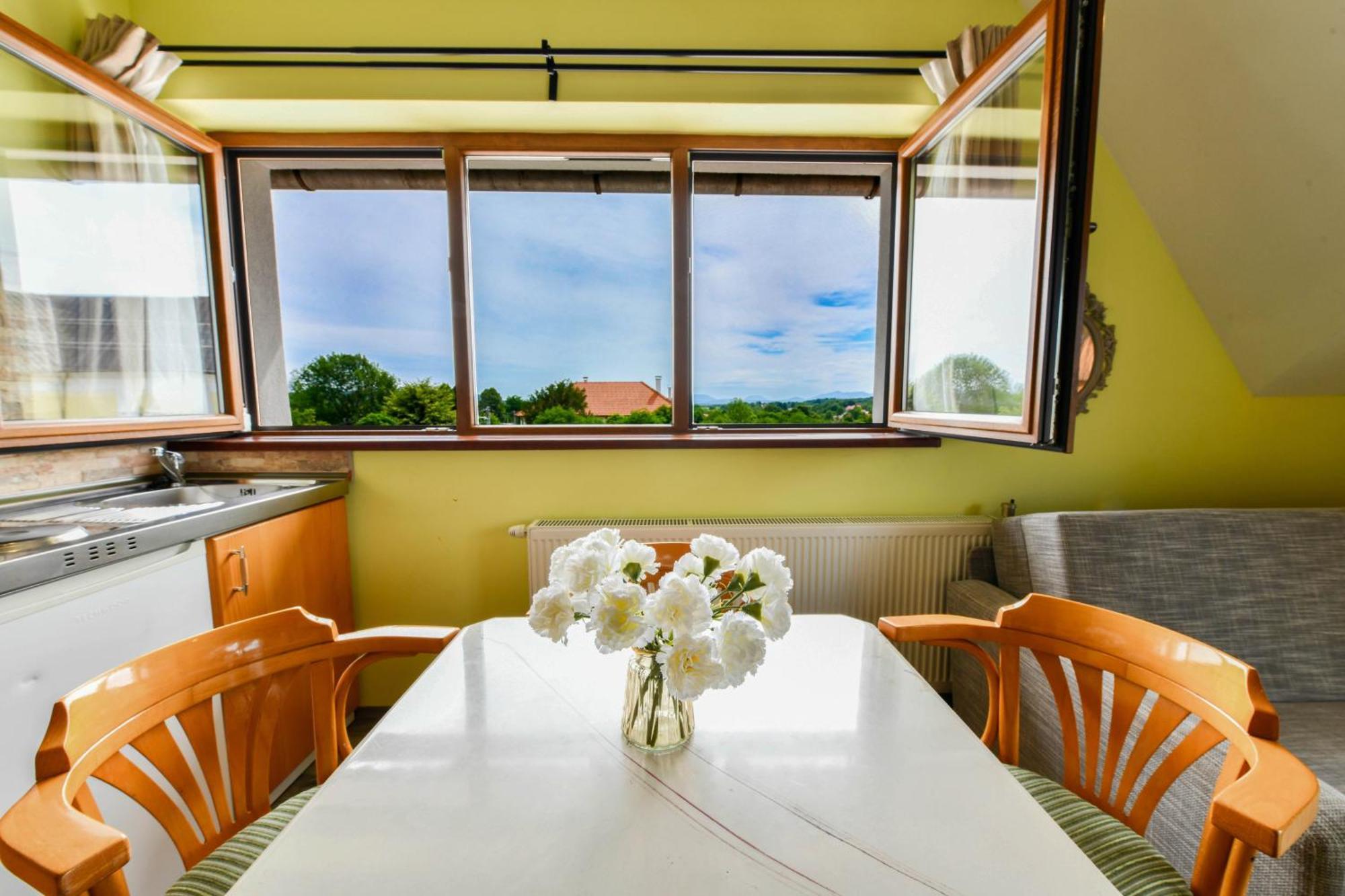 רקוביצה Accommodation "Old Town Dreznik" מראה חיצוני תמונה